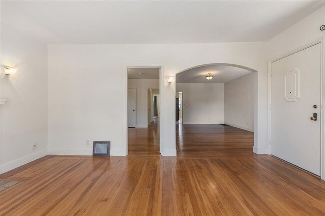 Foto del edificio - Warm & Sunny 2BD/1BA
