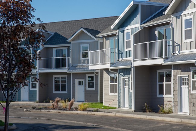 Building Photo - 924 S Division St