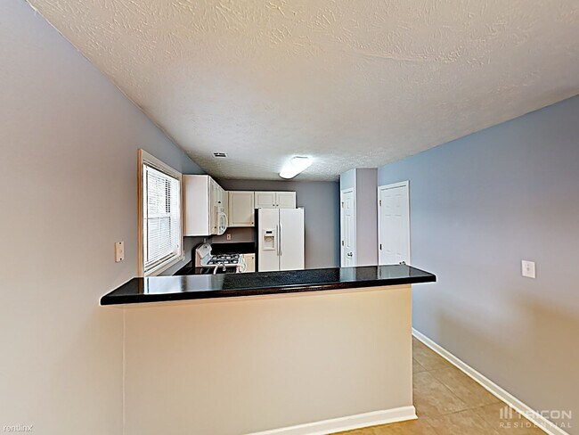 Building Photo - 760 Avening Ct
