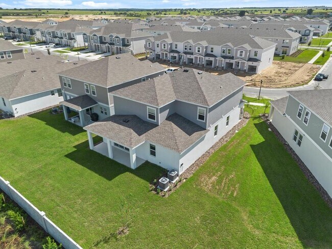 Building Photo - 2581 Runners Cir