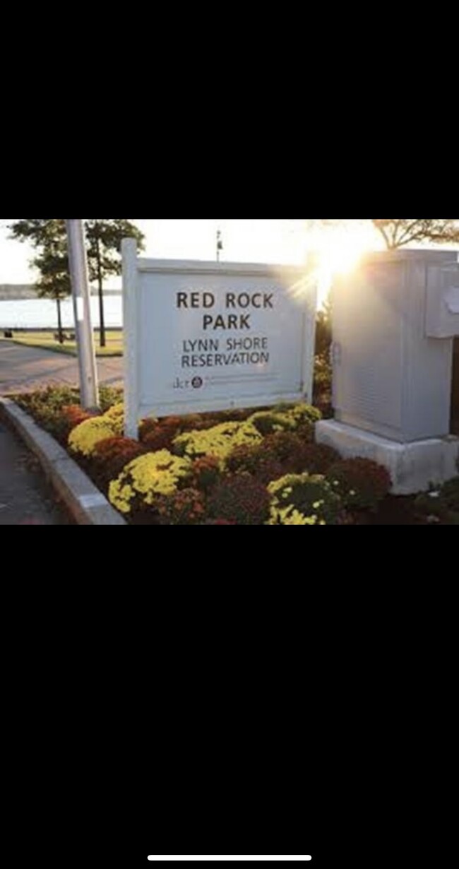 Foto del edificio - 11 Red Rock St