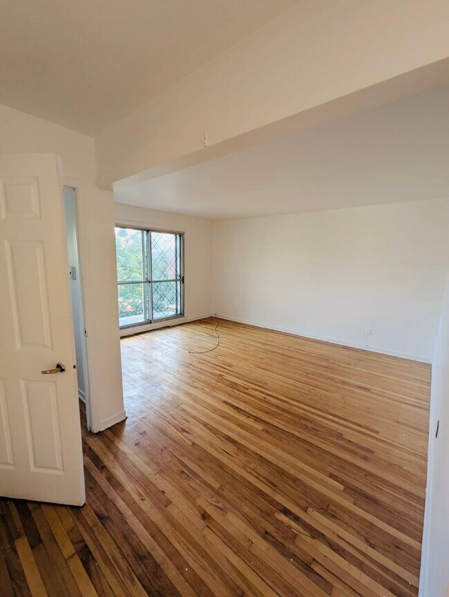 Photo du bâtiment - 1097 Rue Dupas