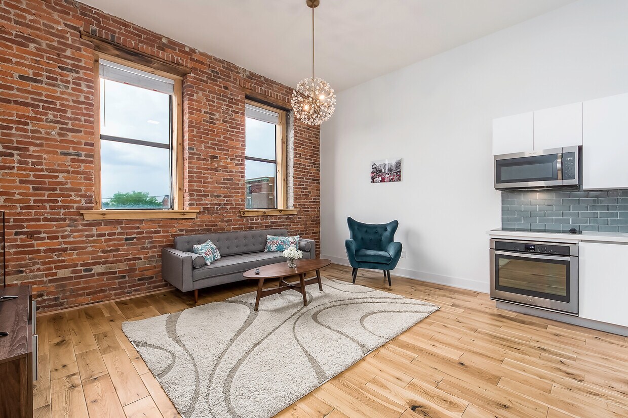 Foto principal - 303 4th S St