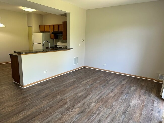 Building Photo - 2240 Flagstone Ln