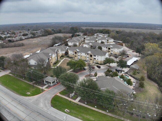 Exterior 3D - Kinwood Apartments