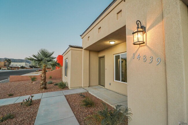 Building Photo - 14839 E 46th Dr