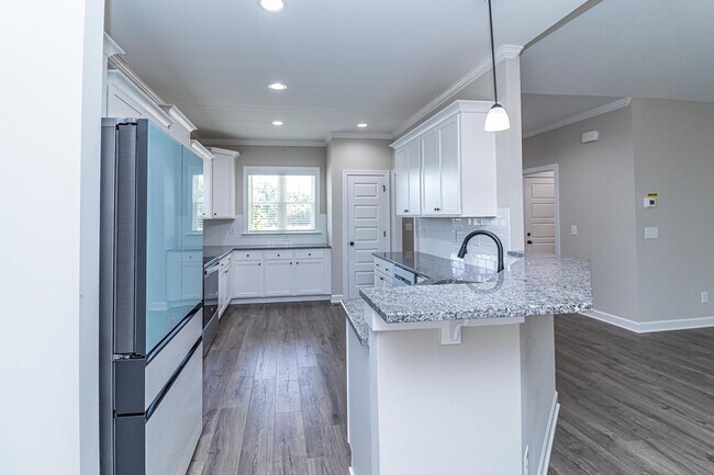 Foto del edificio - 3 Bed/2 Bath Home - New Construction in Sm...