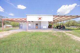Building Photo - 499 Co Rd 342