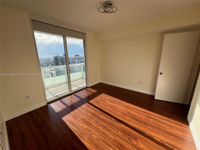 Foto del edificio - 50 Biscayne Blvd