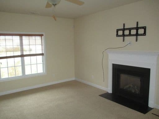 Building Photo - 247 Silver Hills Dr