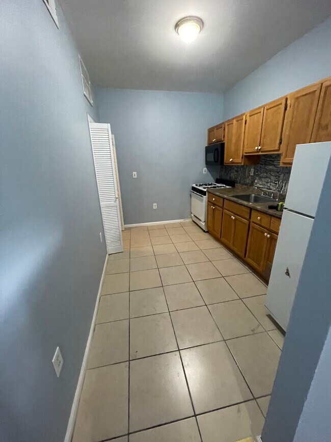 Kitchen - 799 2nd St