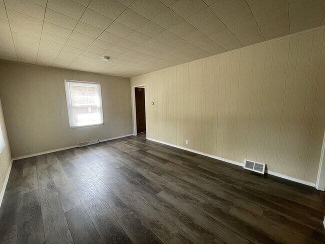Building Photo - 1012 Oakley Ave