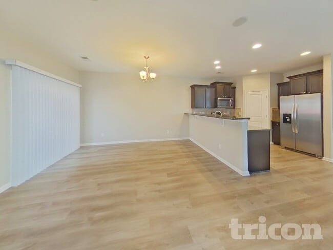 Foto del edificio - 209 Autumn Stroll Ct