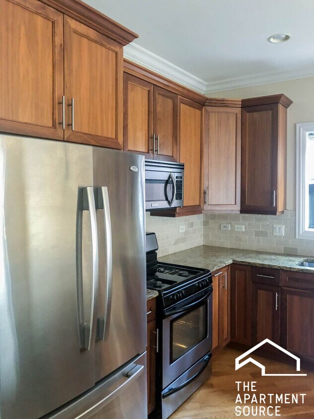 Foto principal - 3231 N Kenmore Ave