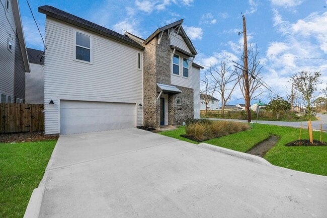 Photo - 2915 Paul Quinn St House