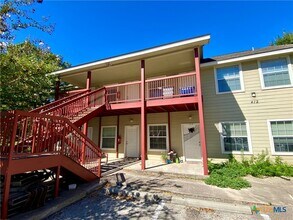 Building Photo - 412 Burleson St