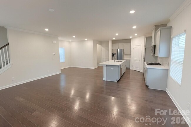 Foto del edificio - 826 Windage Wy