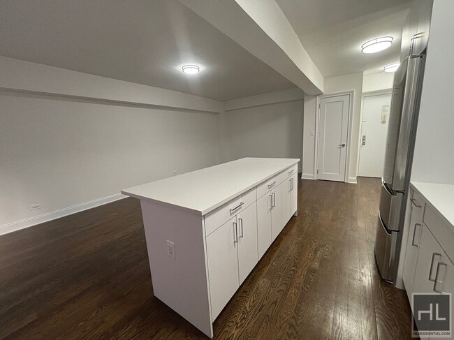 Building Photo - EAST 57 STREET