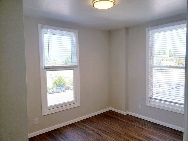 Interior Photo - The New Medford