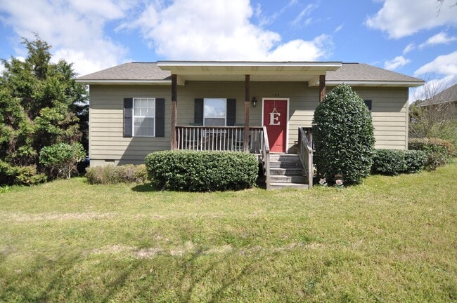 Building Photo - 136 Lee Road 2149