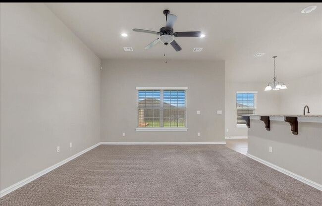 Building Photo - 1148 E 146 Ct S