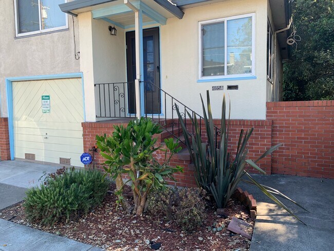 This is a duplex and this is the street view - 485A Clifton St