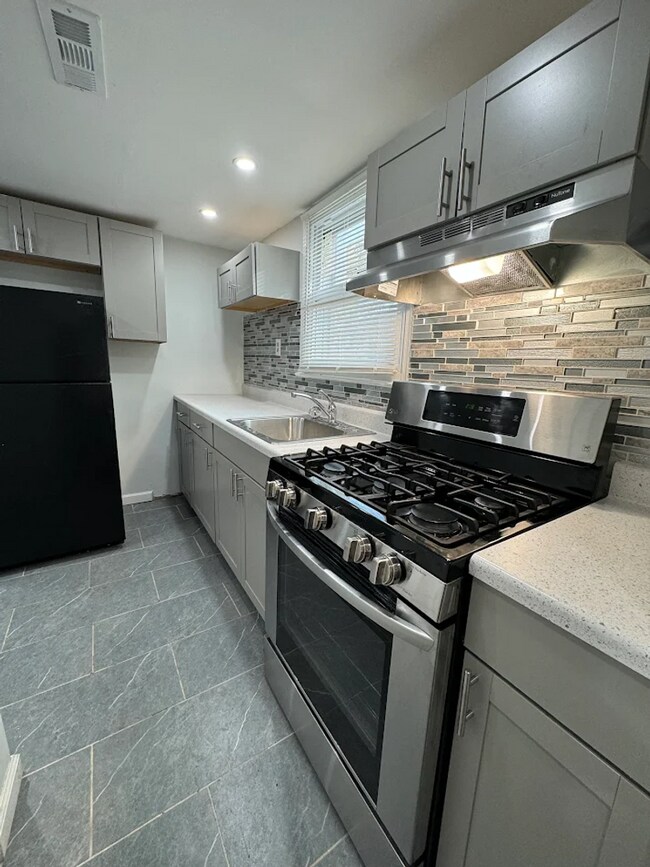 Foto del edificio - 2630 McCarey St