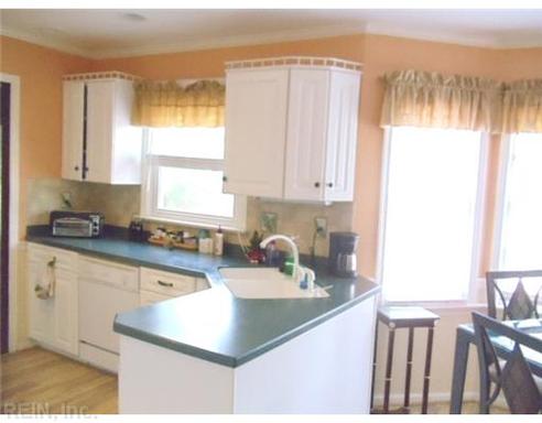 Building Photo - 5364 Challedon Dr