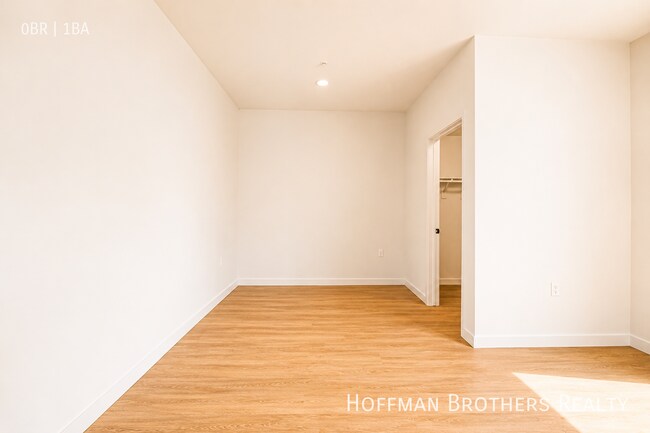 Foto del edificio - 856 S Gramercy Dr
