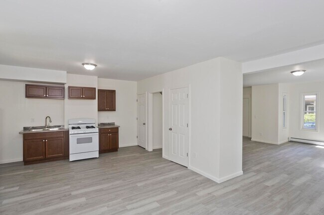 Foto del edificio - 24 Highland Ave