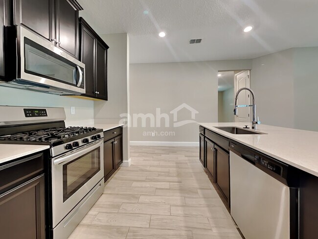 Foto del edificio - 82 Cobalt Ln