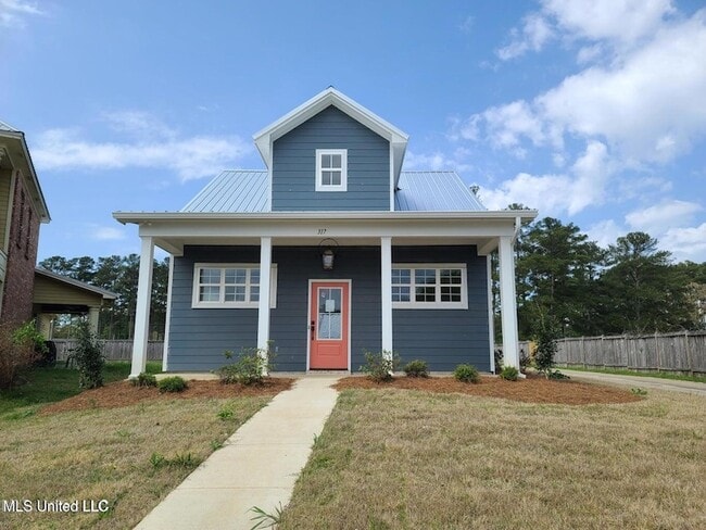 Photo - 317 Hamilton Ct House