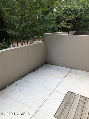 Building Photo - 2726 Oleander Dr