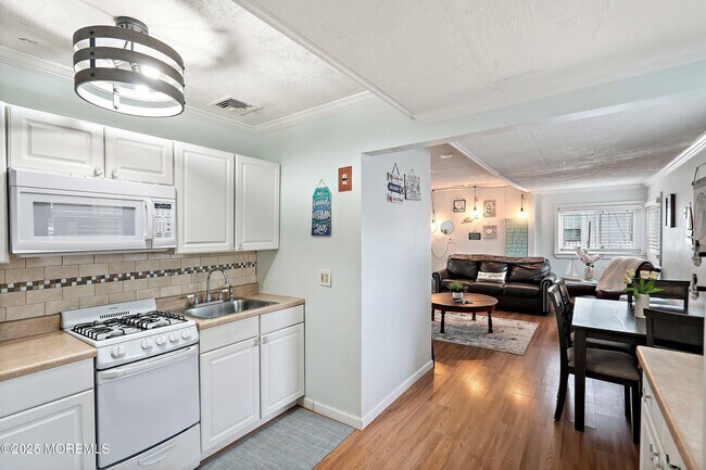 Foto del edificio - 304 Bay Blvd