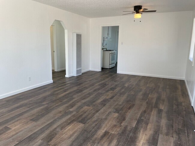 Building Photo - Your Dream Ranch Awaits in Rio Linda!