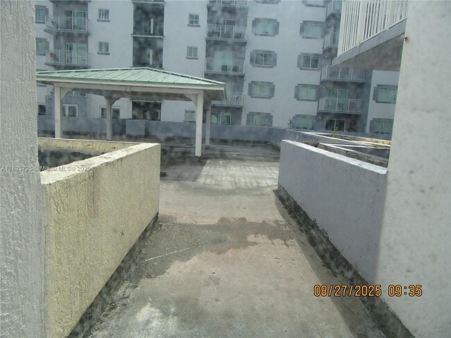 Foto del edificio - 2475 NW 16th St Rd