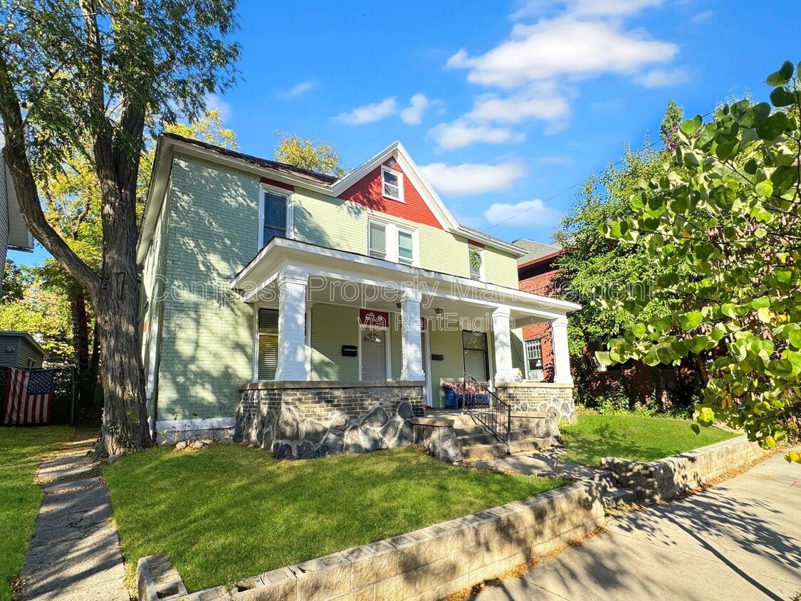 Foto principal - 617 Fulton St E