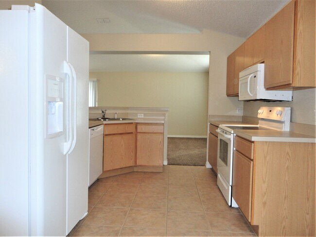 Building Photo - 18303 Elmhurst Lane