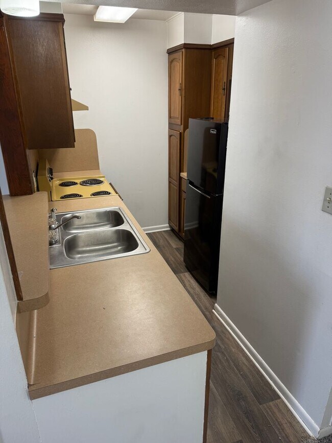 Foto del edificio - Spacious 1 bedroom! Hard to find!