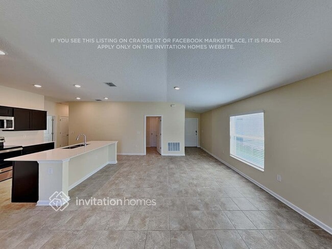 Building Photo - 4430 Holstein St