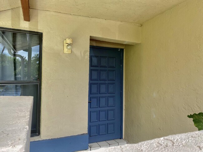 Foto del edificio - 1602 Montauk Dr