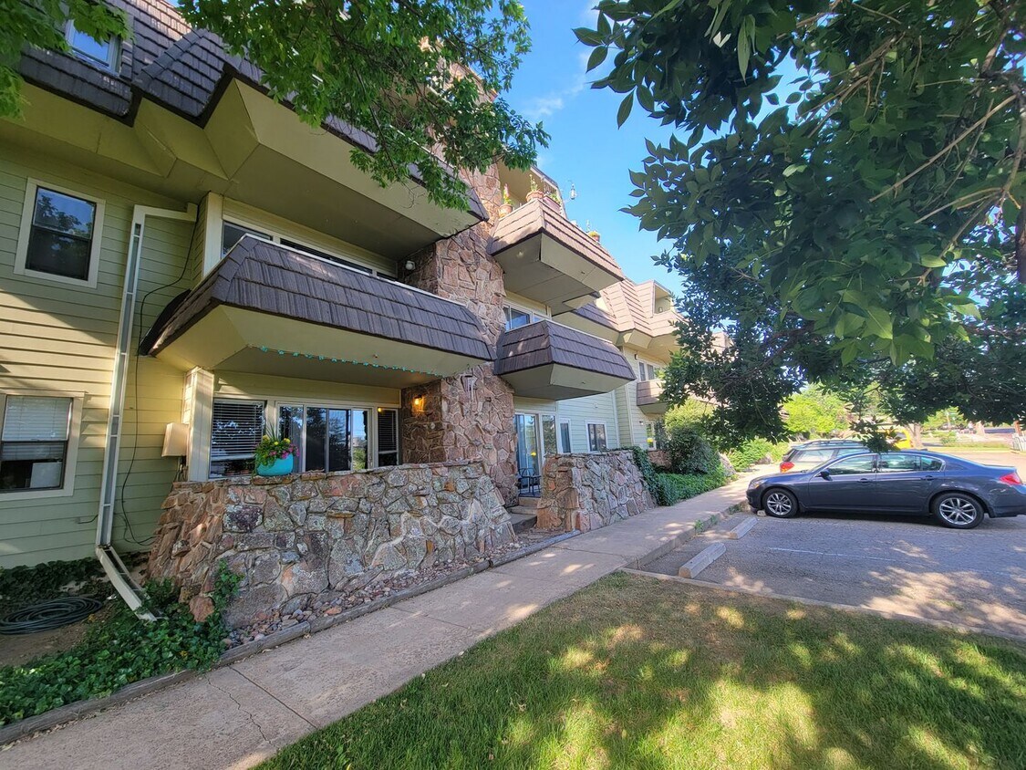 3150 Iris Ave Unit 209, Boulder, CO 80301 Condo for Rent in Boulder