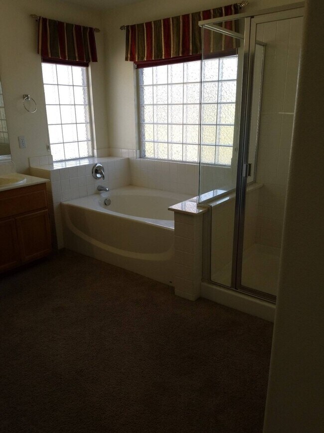 Building Photo - Centennial Hills