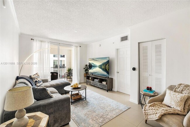 Foto del edificio - 17100 N Bay Rd