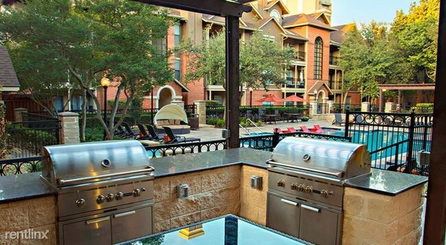 Foto del edificio - 4627 Travis St