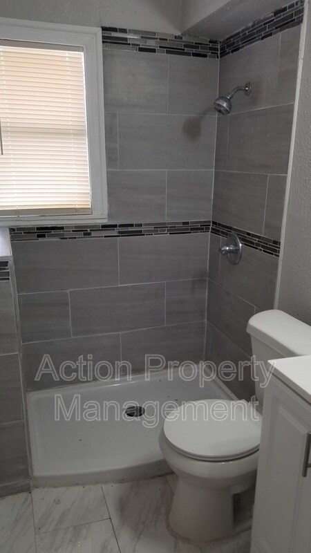 Foto del edificio - 1009 Laredo St