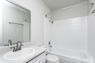 2BR, 2BA - 998SF Bathroom - Chestnut Park