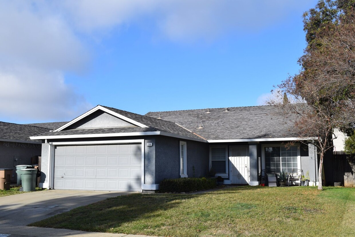 Primary Photo - 2390 Marsh Dr