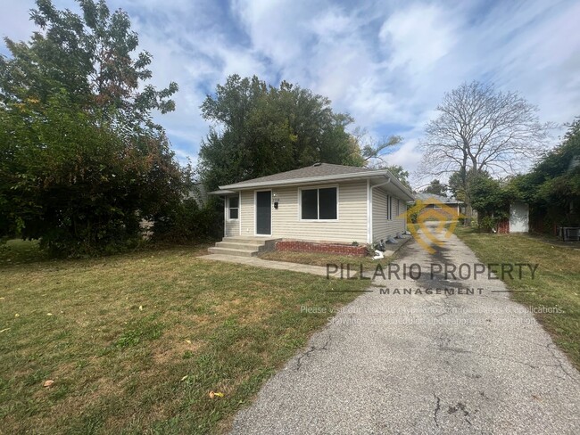 Building Photo - Fresh, Clean and Cute, Updated 3 Bedroom/1...