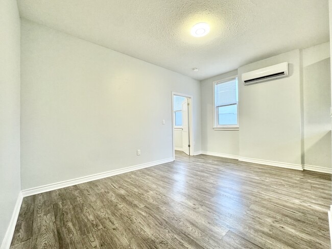 Photo du bâtiment - 43-43 Division St